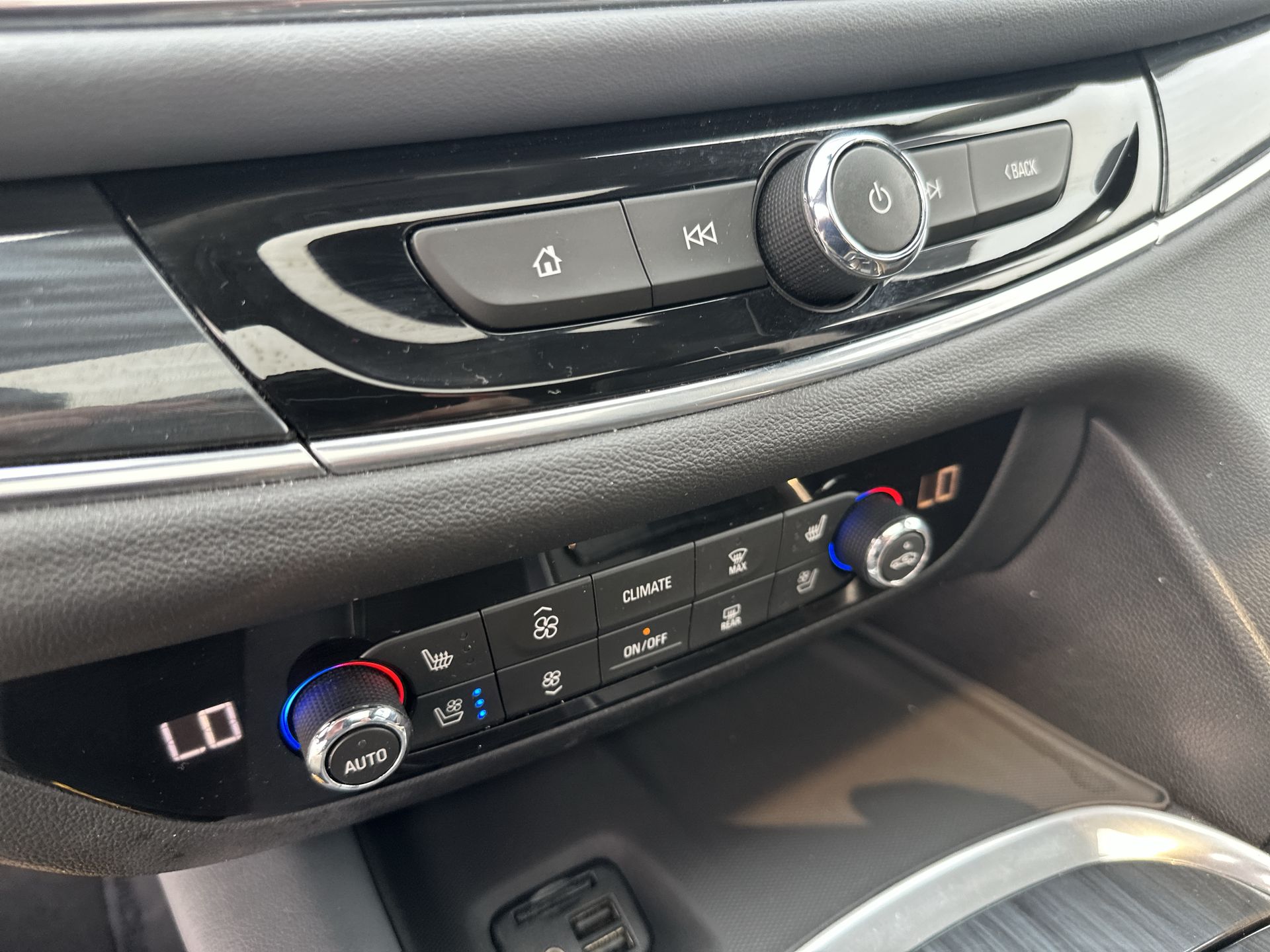 2020 Buick Enclave Premium