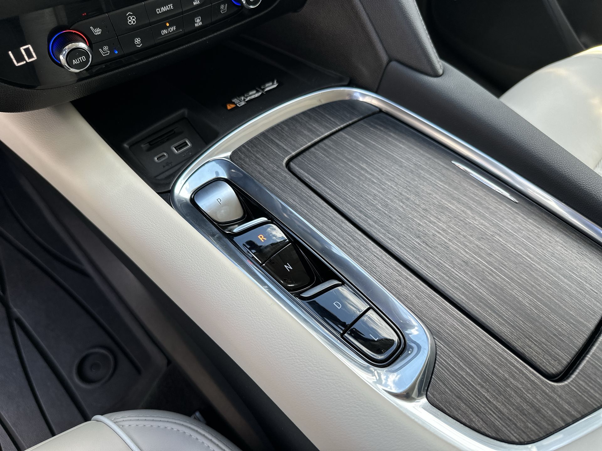 2023 Buick Enclave Avenir