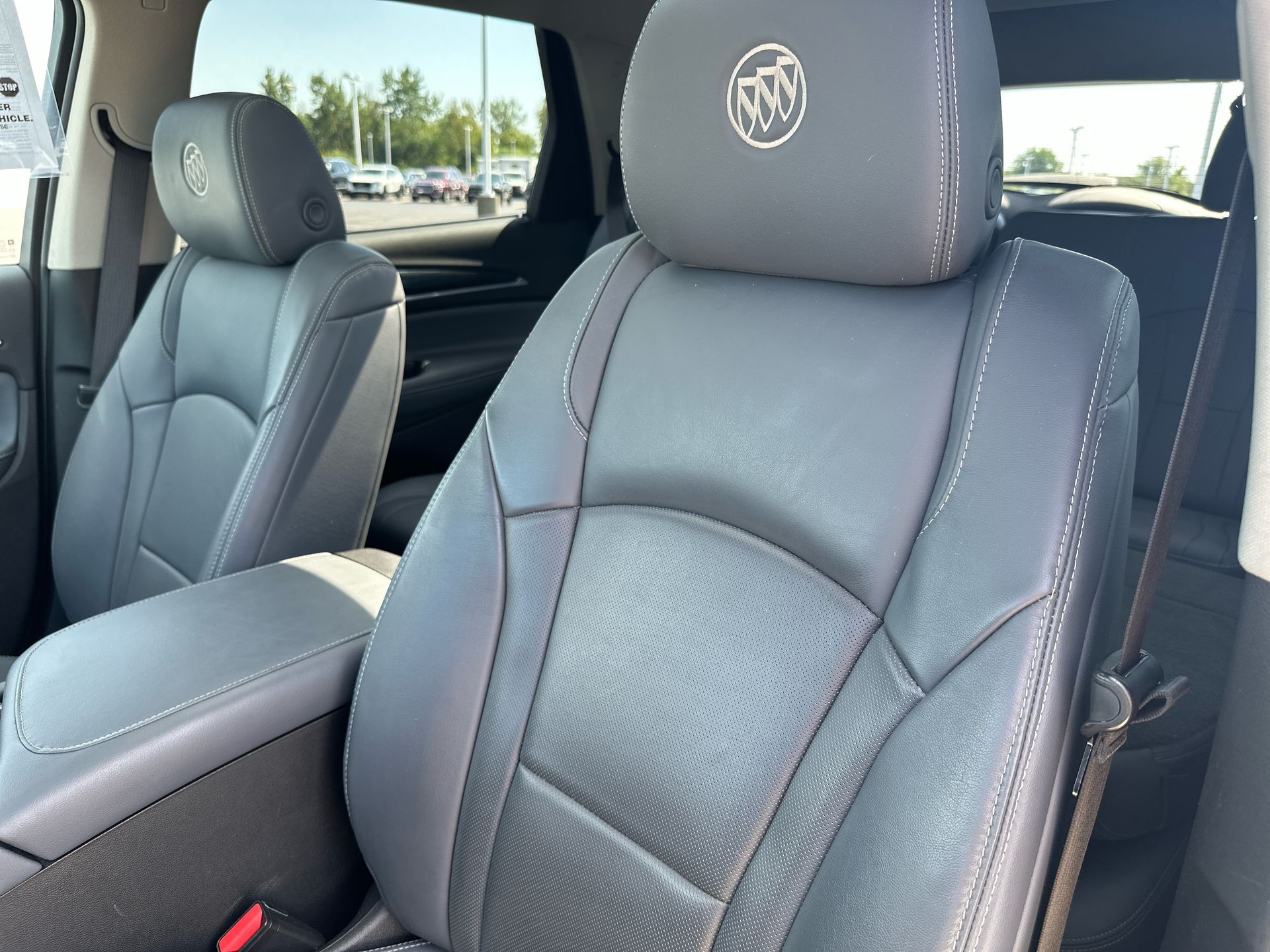 2020 Buick Enclave Essence