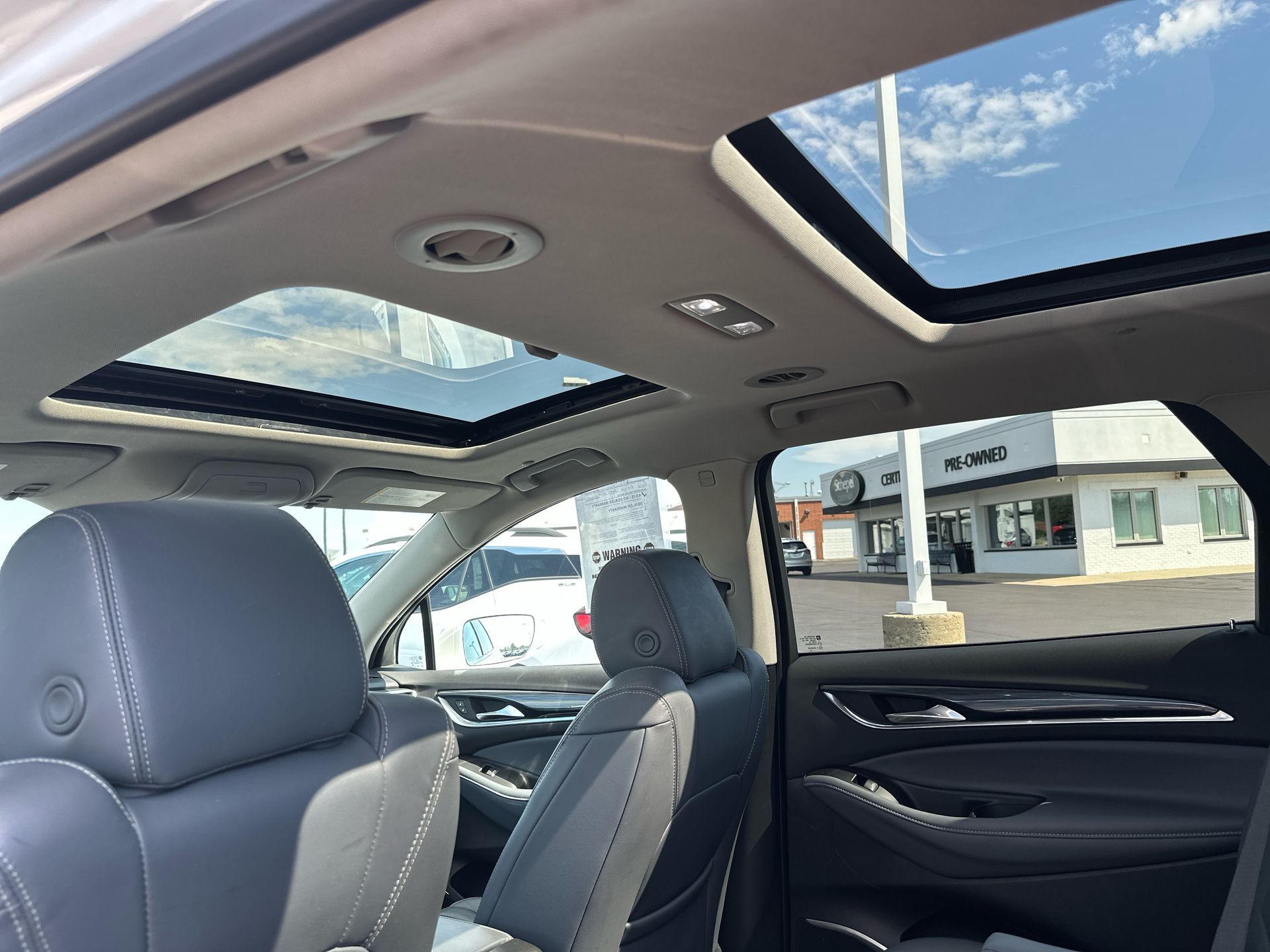 2020 Buick Enclave Essence