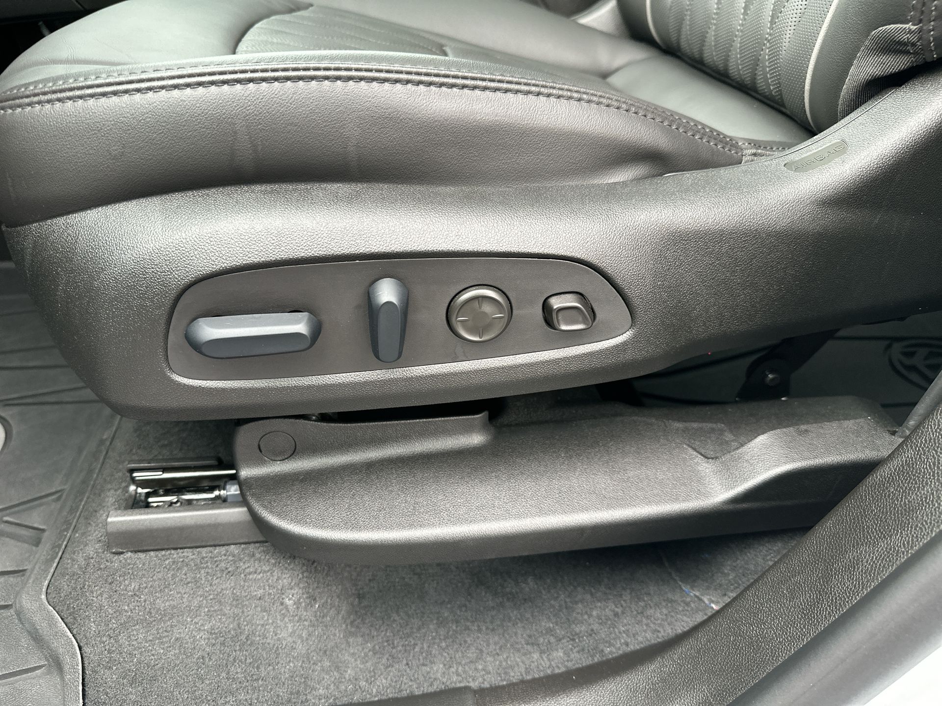 2024 Buick Enclave Avenir