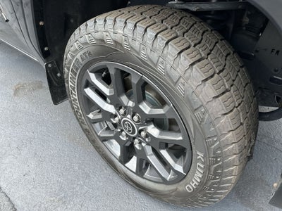 2022 Toyota Tundra 4WD Platinum