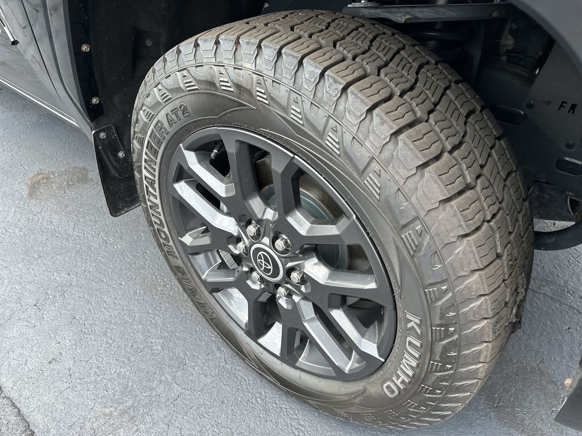 2022 Toyota Tundra 4WD Platinum