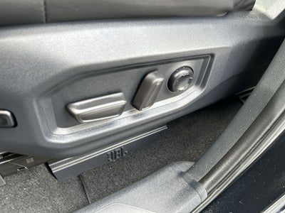 2022 Toyota Tundra 4WD Platinum