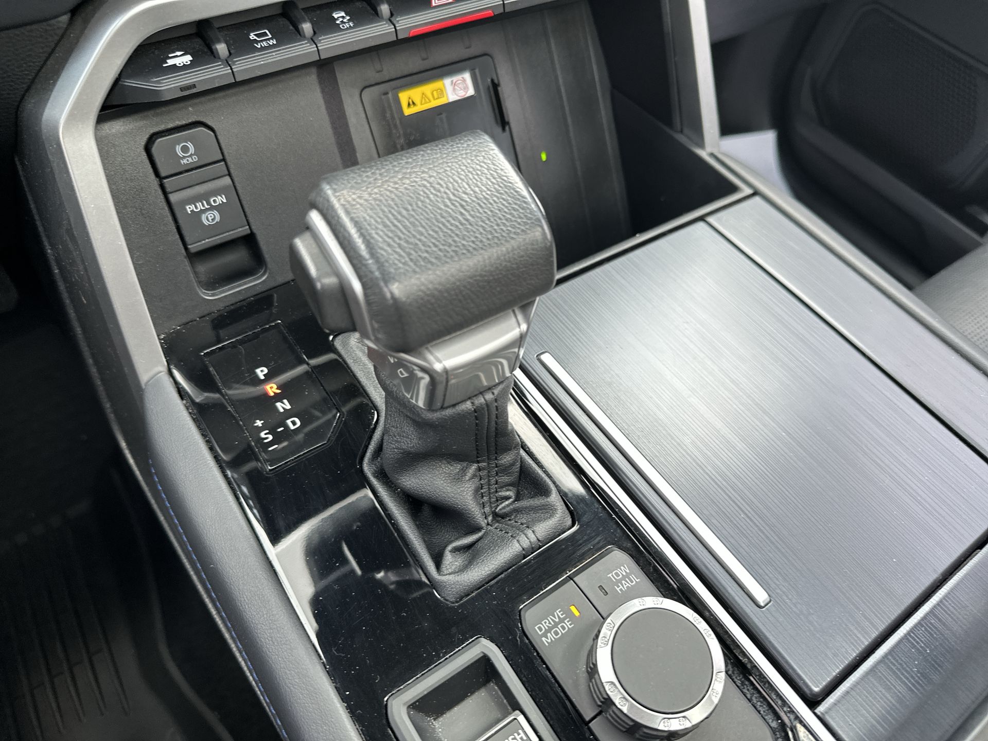 2022 Toyota Tundra 4WD Platinum