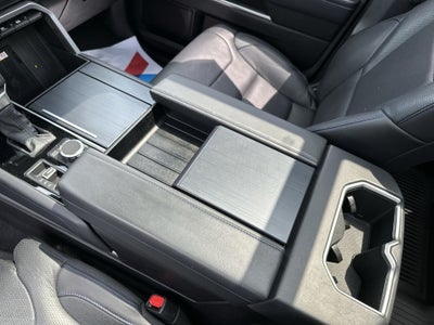 2022 Toyota Tundra 4WD Platinum
