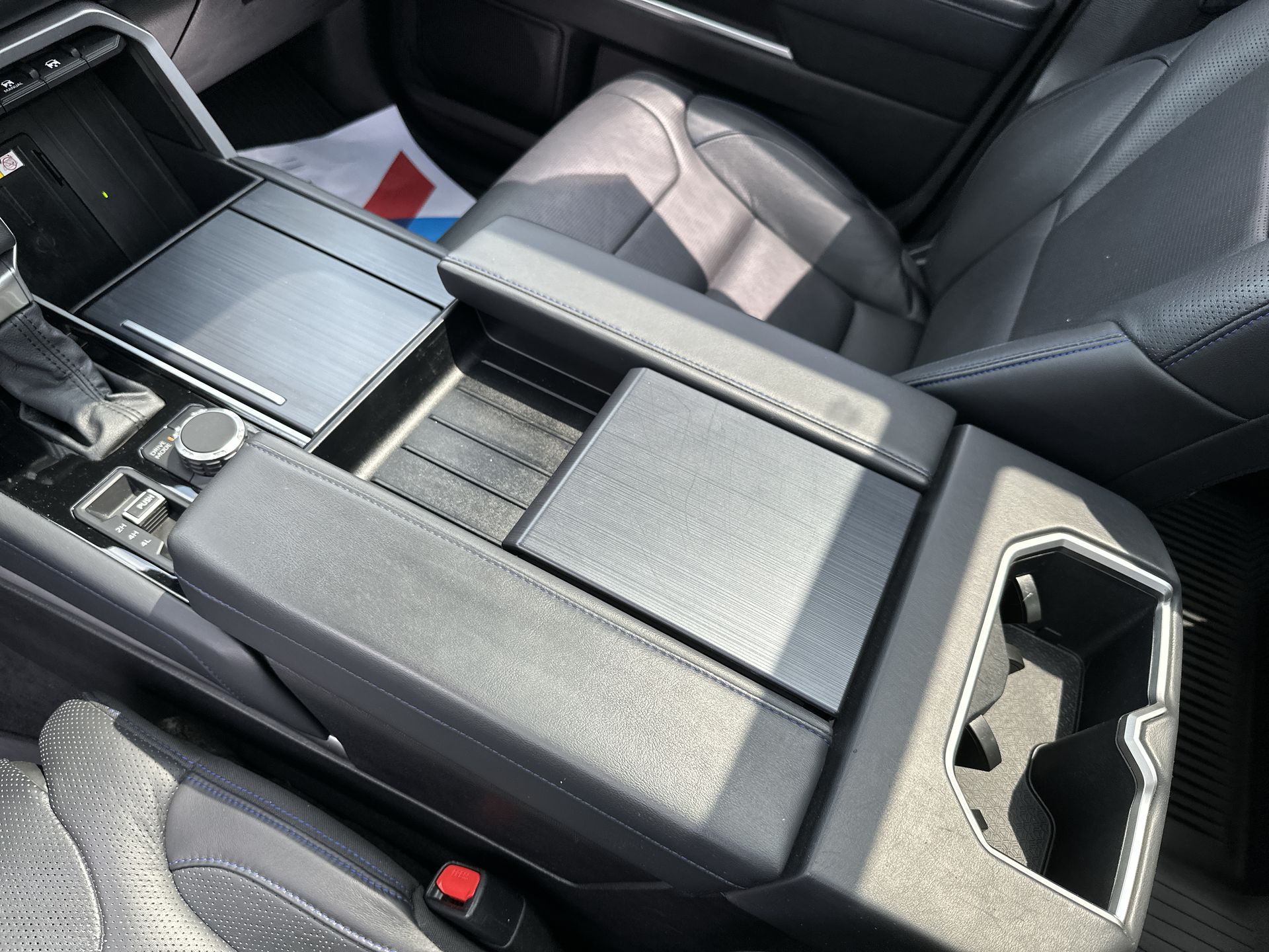 2022 Toyota Tundra 4WD Platinum