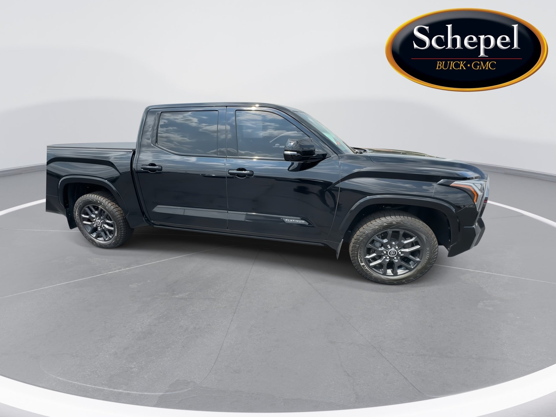 2022 Toyota Tundra 4WD Platinum
