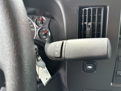 2025 GMC Savana Cutaway 3500 1WT