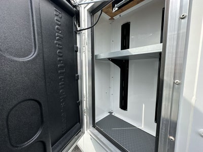 2025 GMC Savana Cutaway 3500 1WT