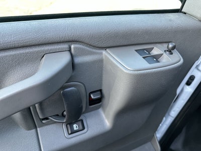 2025 GMC Savana Cutaway 3500 1WT