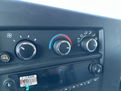 2025 GMC Savana Cutaway 3500 1WT