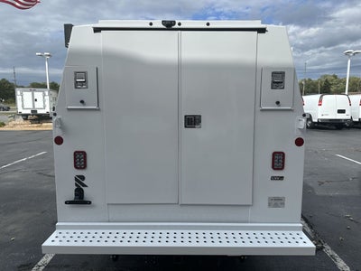 2025 GMC Savana Cutaway 3500 1WT