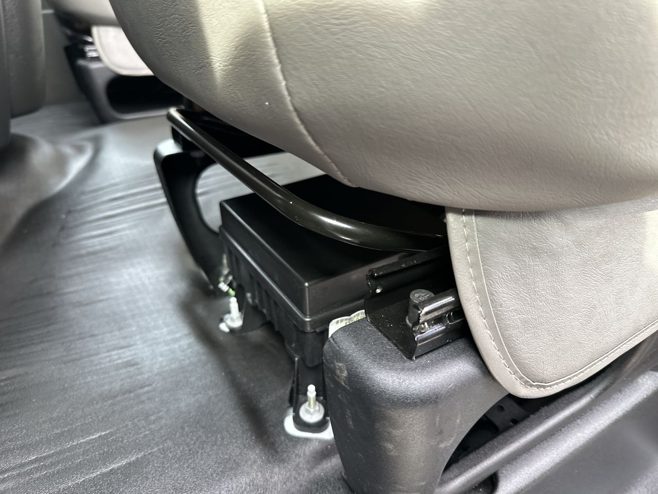 2025 GMC Savana Cutaway 3500 1WT