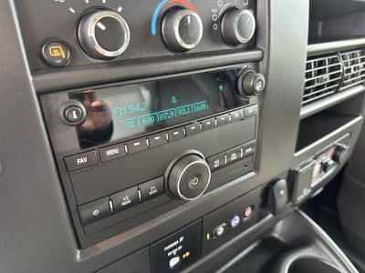 2025 GMC Savana Cutaway 3500 1WT