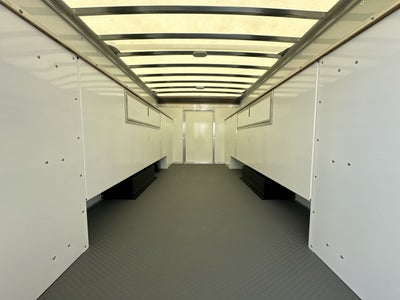 2025 GMC Savana Cutaway 3500 1WT