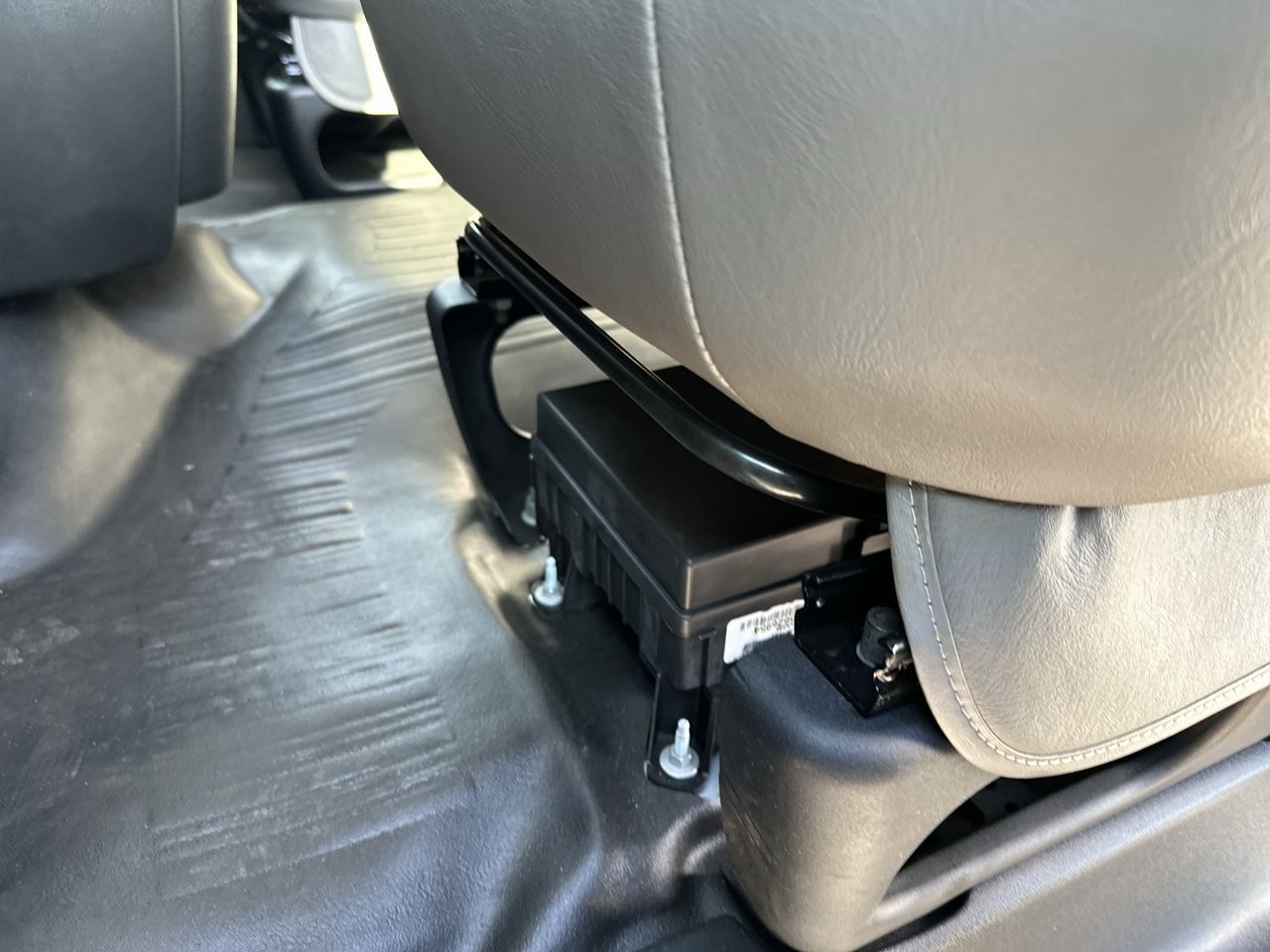 2025 GMC Savana Cutaway 3500 1WT