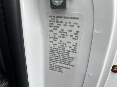 2025 GMC Savana Cutaway 3500 1WT