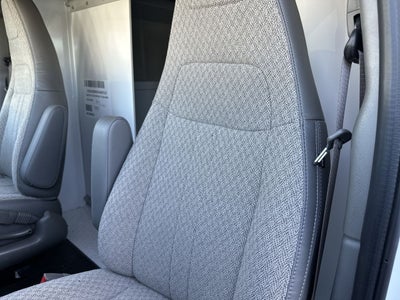 2025 GMC Savana Cutaway 3500 1WT