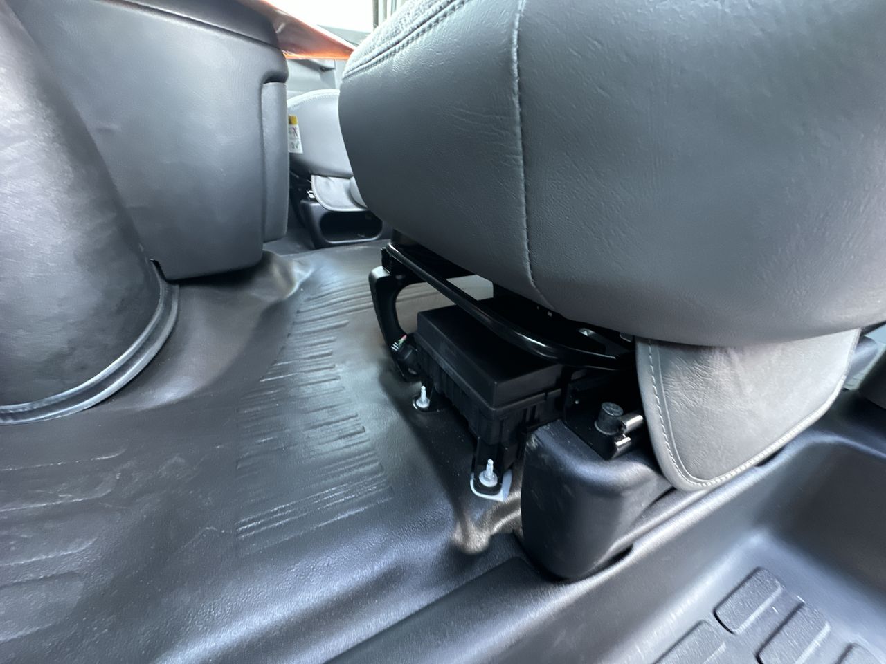 2025 GMC Savana Cutaway 3500 1WT