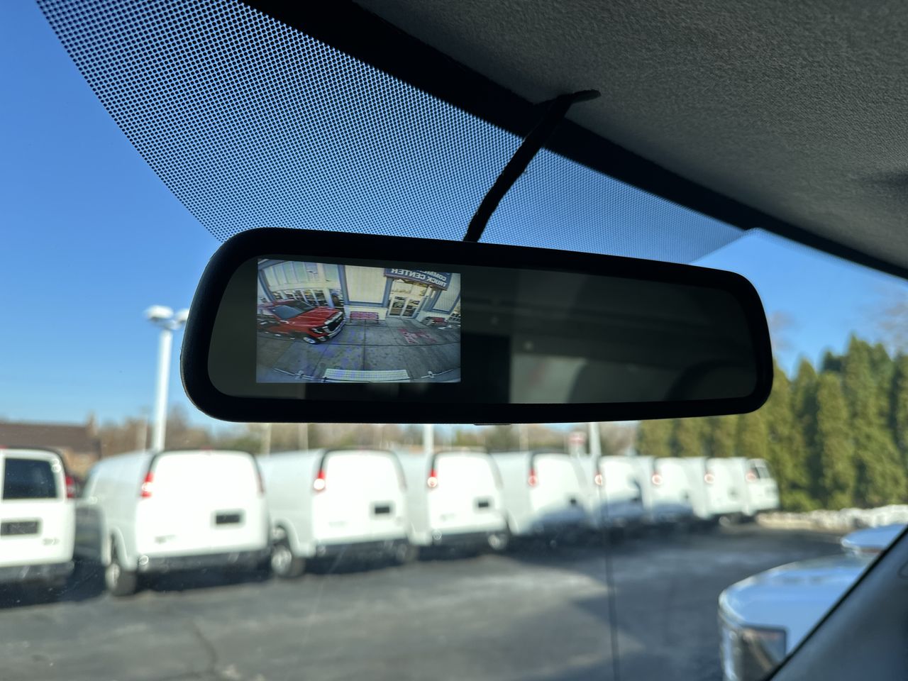 2025 GMC Savana Cutaway 3500 1WT