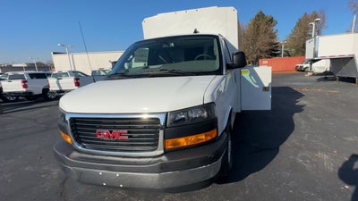 2025 GMC Savana Cutaway 3500 1WT
