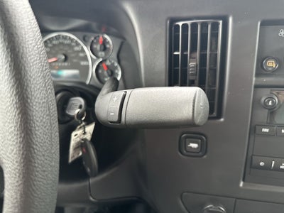 2025 GMC Savana Cutaway 3500 1WT