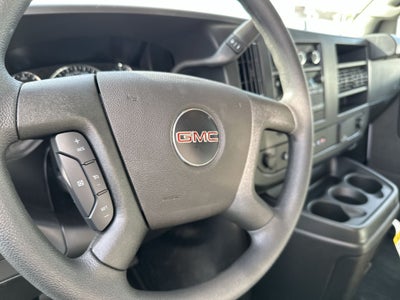 2026 GMC Savana Cutaway 3500 1WT