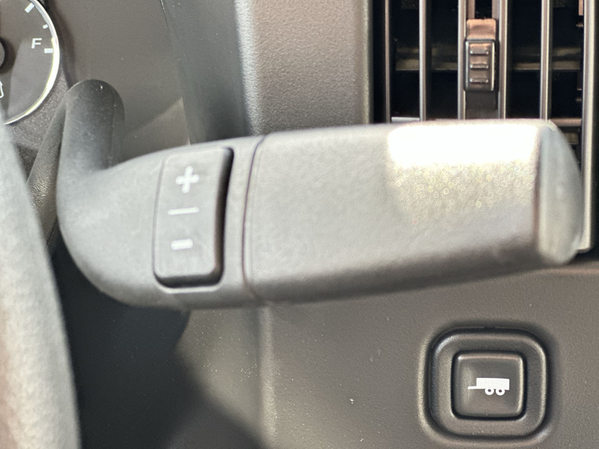 2026 GMC Savana Cutaway 3500 1WT