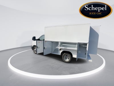 2026 GMC Savana Cutaway 3500 1WT