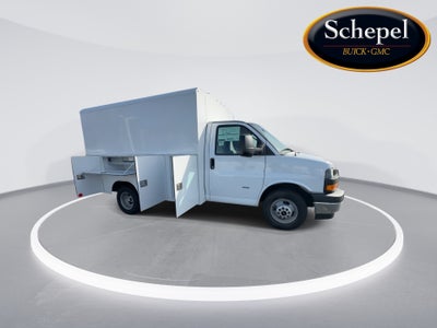 2026 GMC Savana Cutaway 3500 1WT