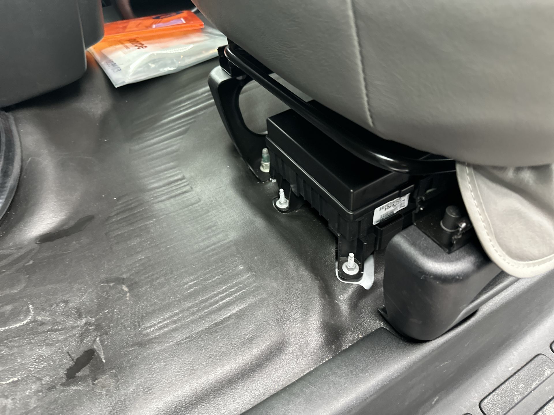 2026 GMC Savana Cutaway 3500 1WT