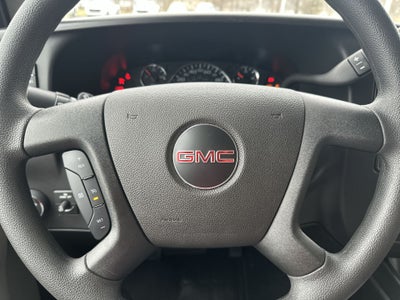 2026 GMC Savana Cutaway 3500 1WT