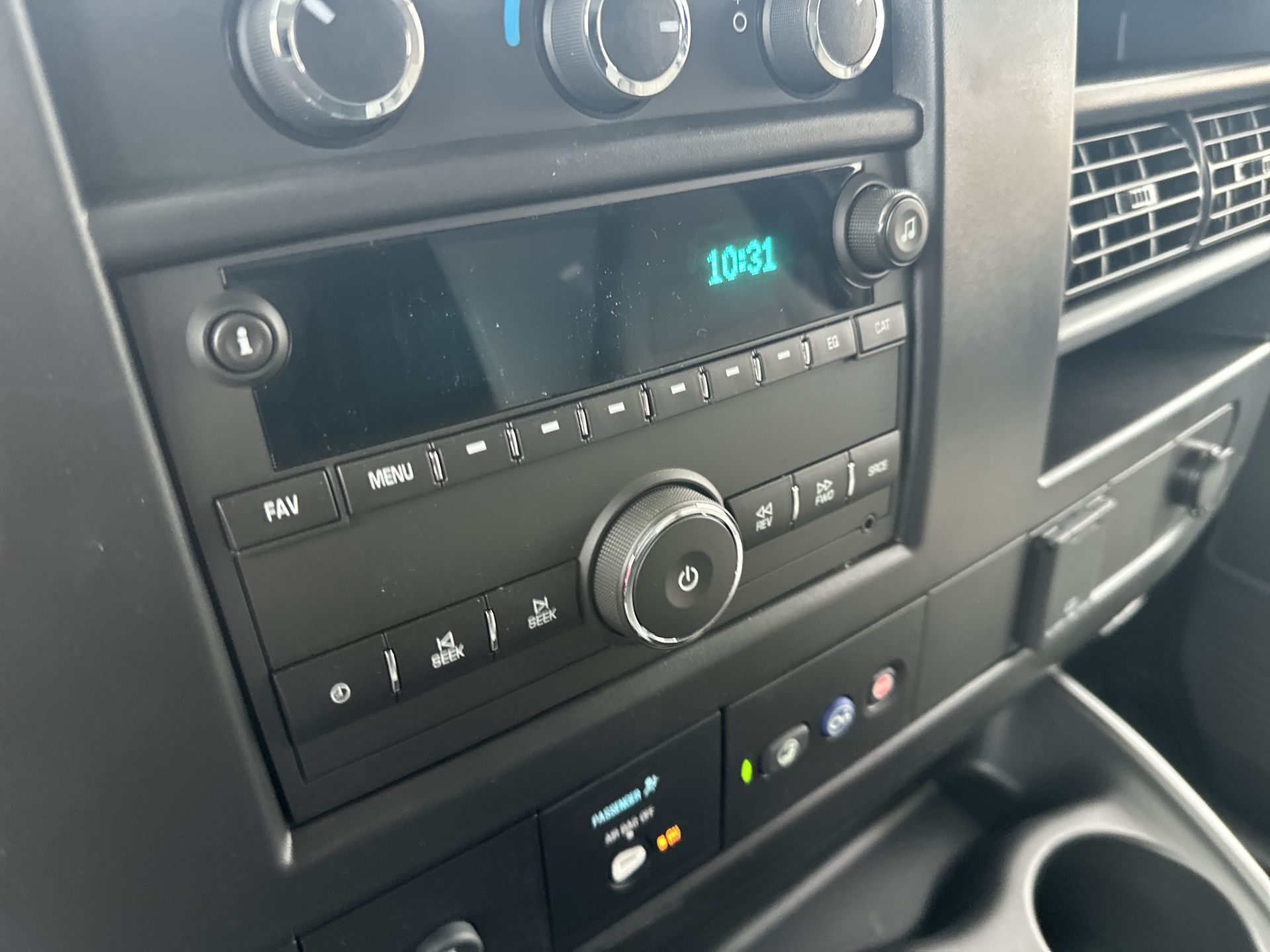 2026 GMC Savana Cutaway 3500 1WT