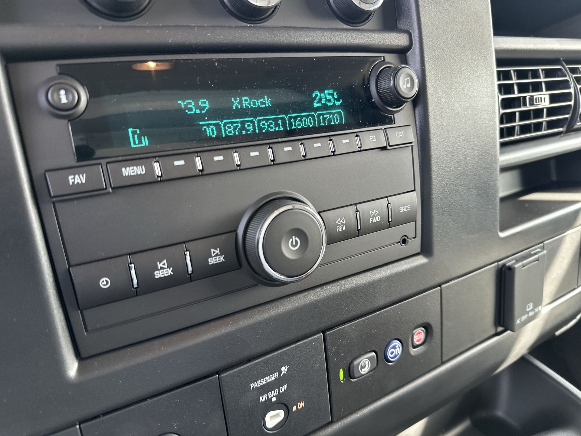 2026 GMC Savana Cutaway 3500 1WT