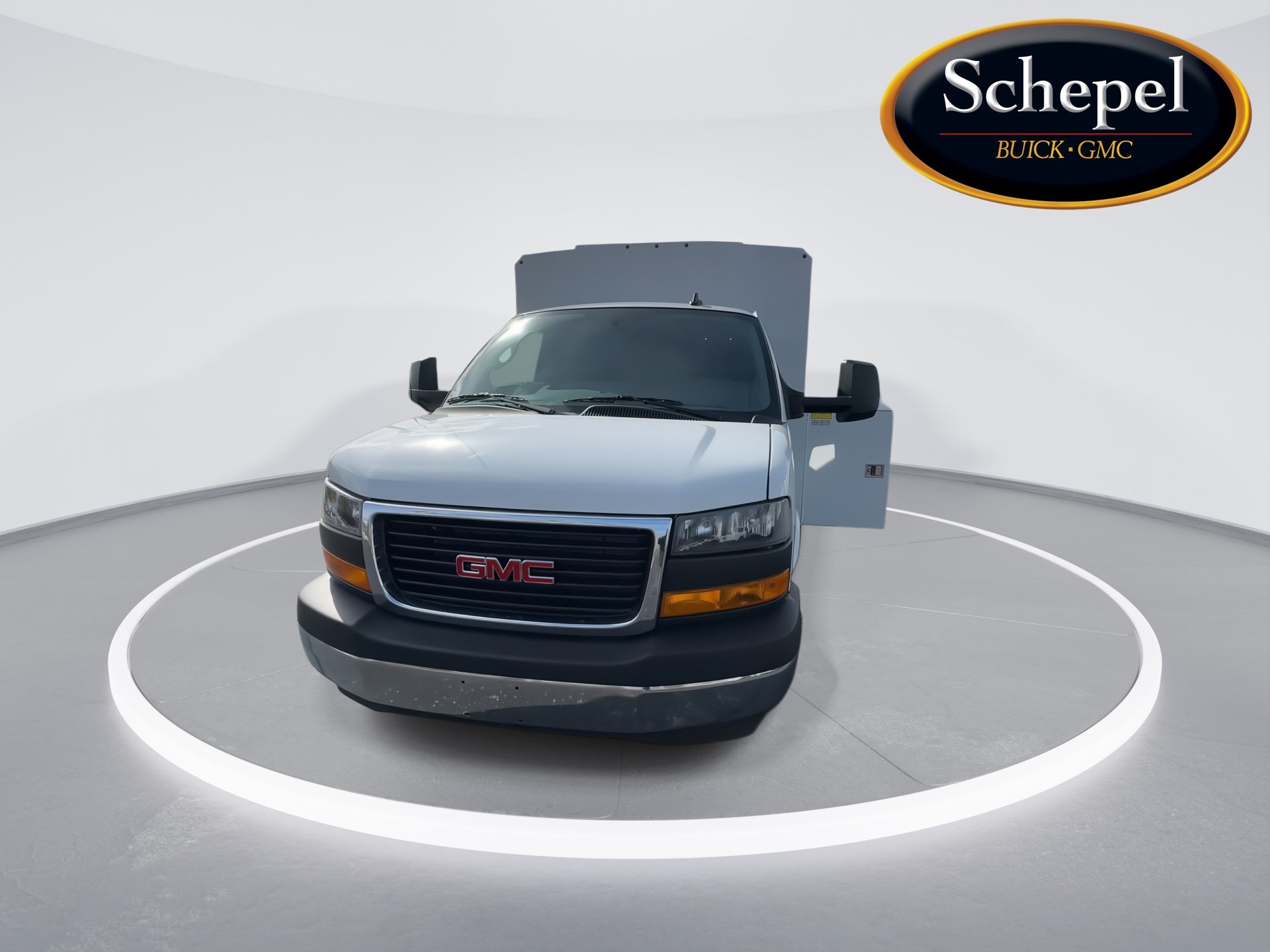 2026 GMC Savana Cutaway 3500 1WT