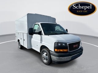 2026 GMC Savana Cutaway 3500 1WT
