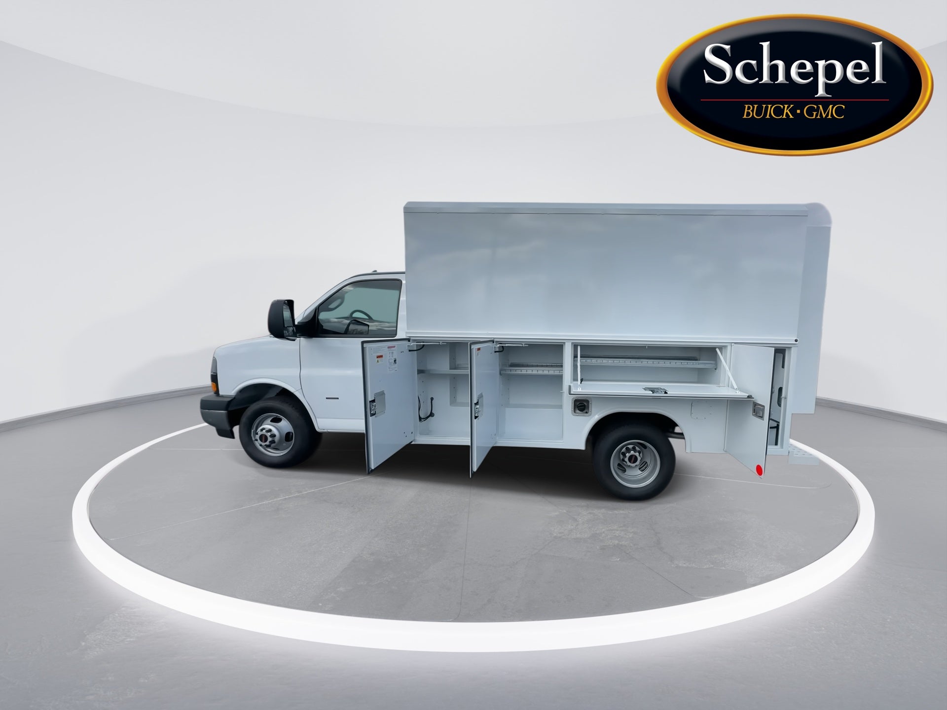 2026 GMC Savana Cutaway 3500 1WT