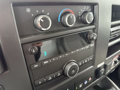 2025 GMC Savana Cutaway 3500 1WT