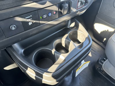 2025 GMC Savana Cutaway 3500 1WT