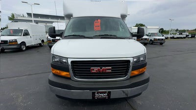 2025 GMC Savana Cutaway 3500 1WT