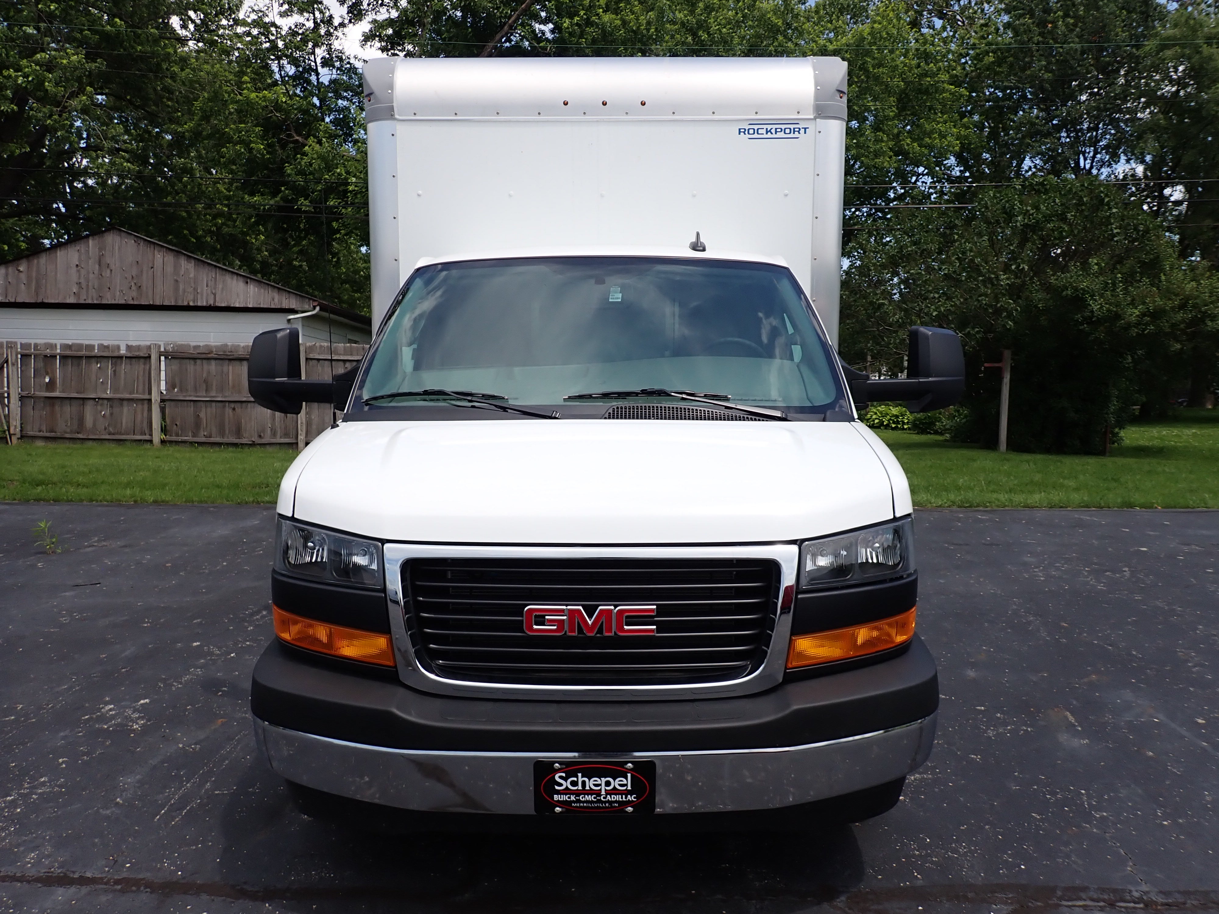 2026 GMC Savana Cutaway 3500 1WT