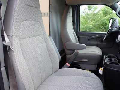2026 GMC Savana Cutaway 3500 1WT