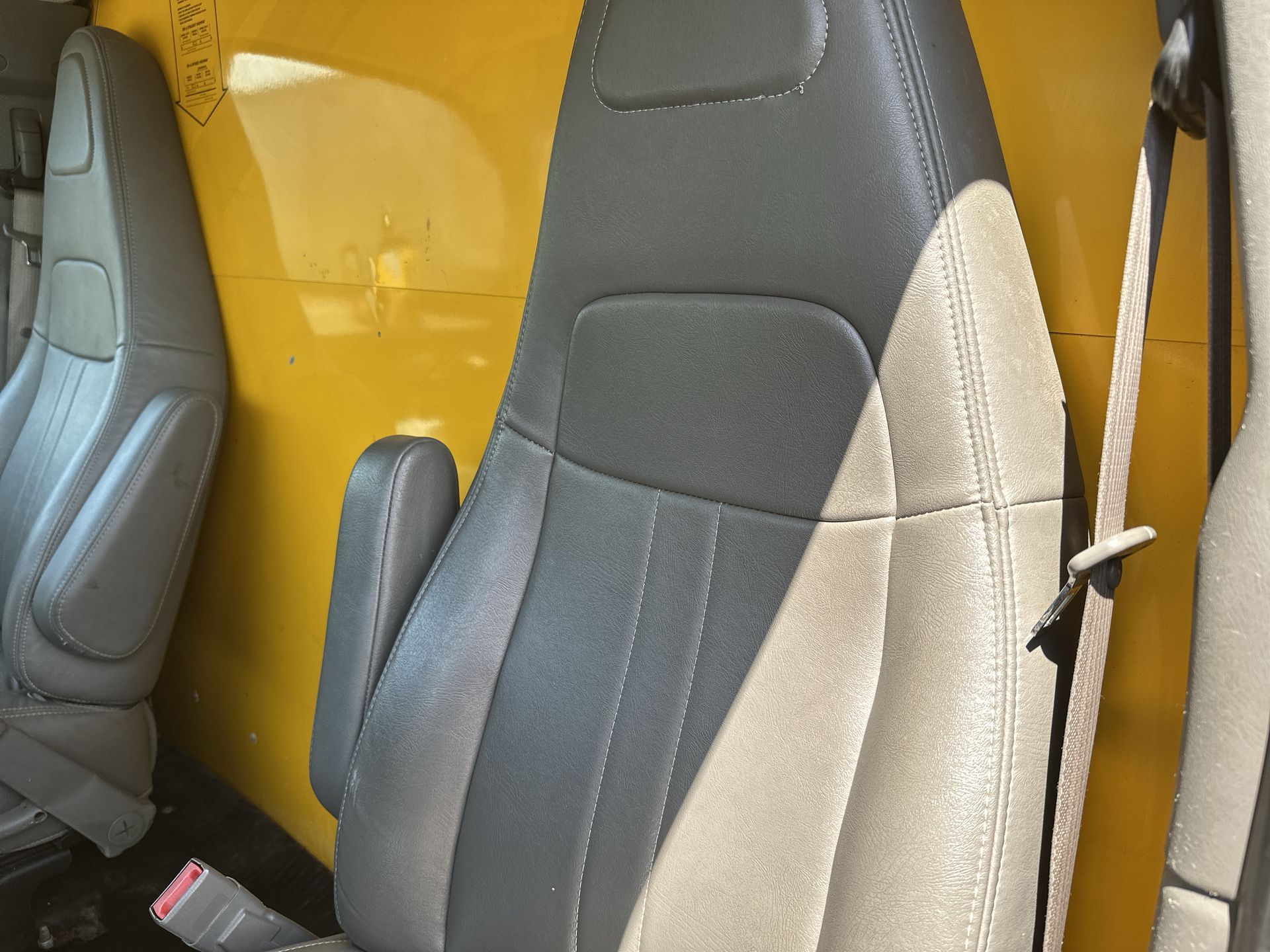 2018 GMC Savana Cutaway 3500 VAN 159"