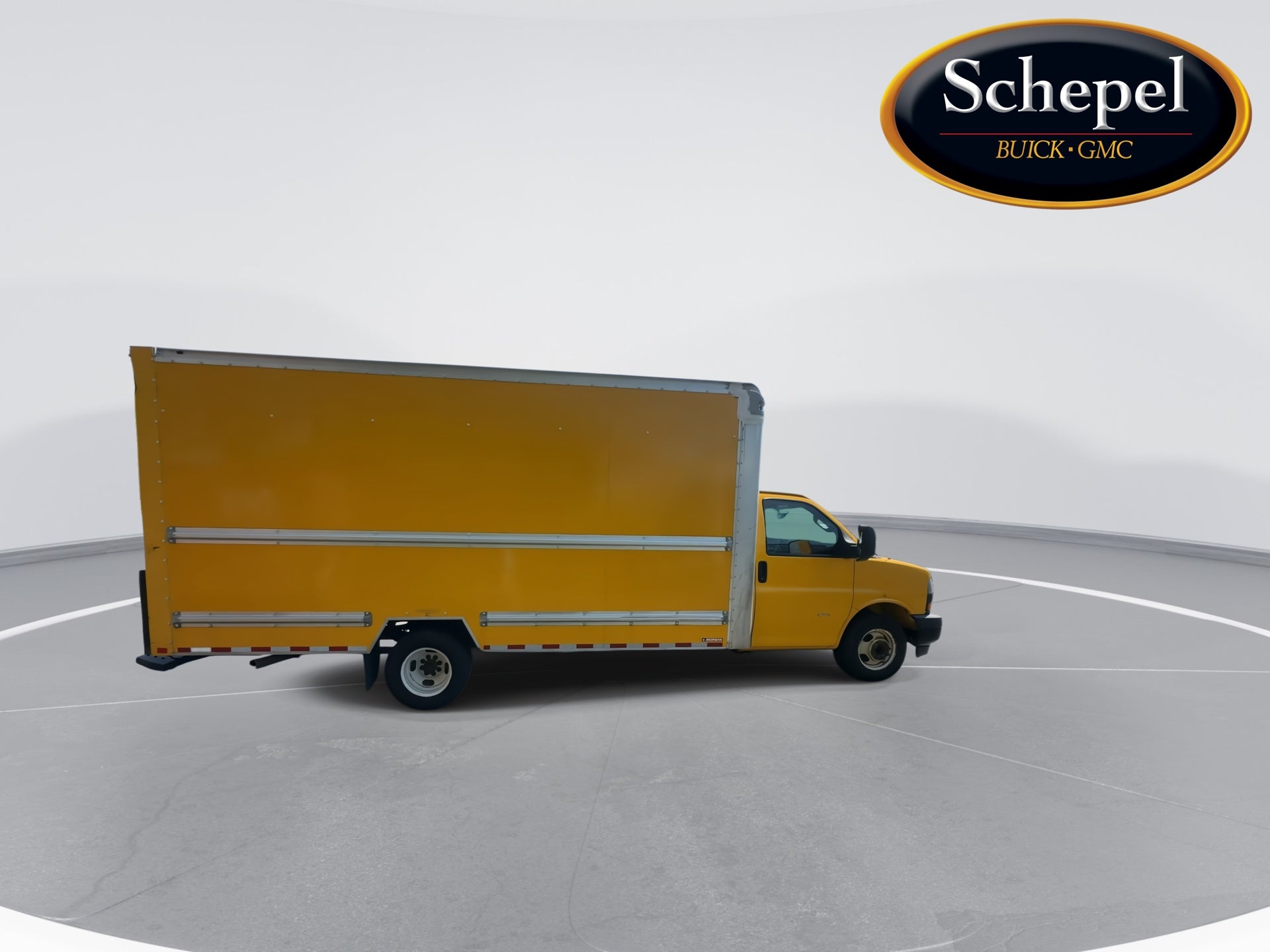 2018 GMC Savana Cutaway 3500 VAN 159"