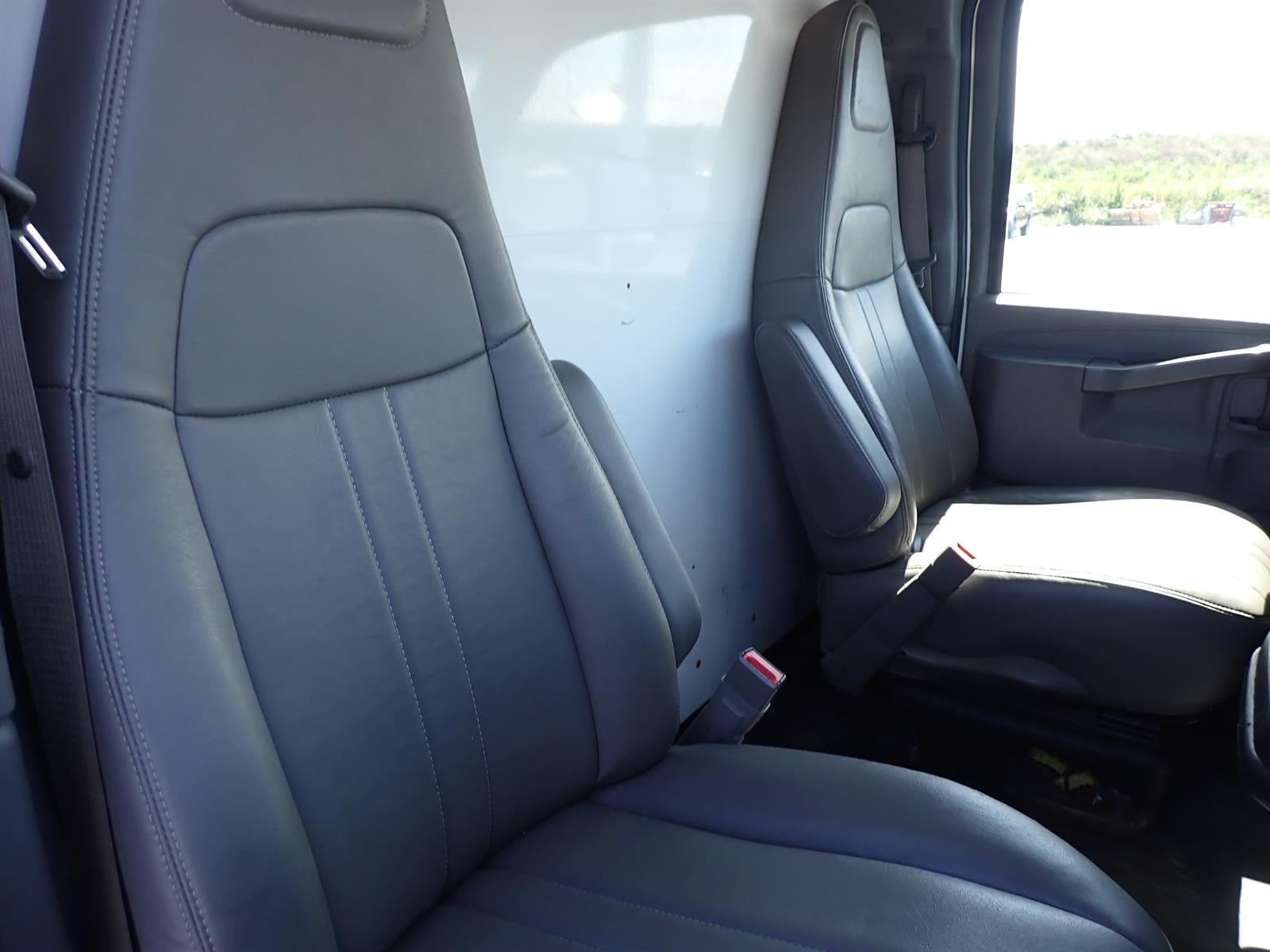 2018 GMC Savana Cutaway 3500 VAN 159"