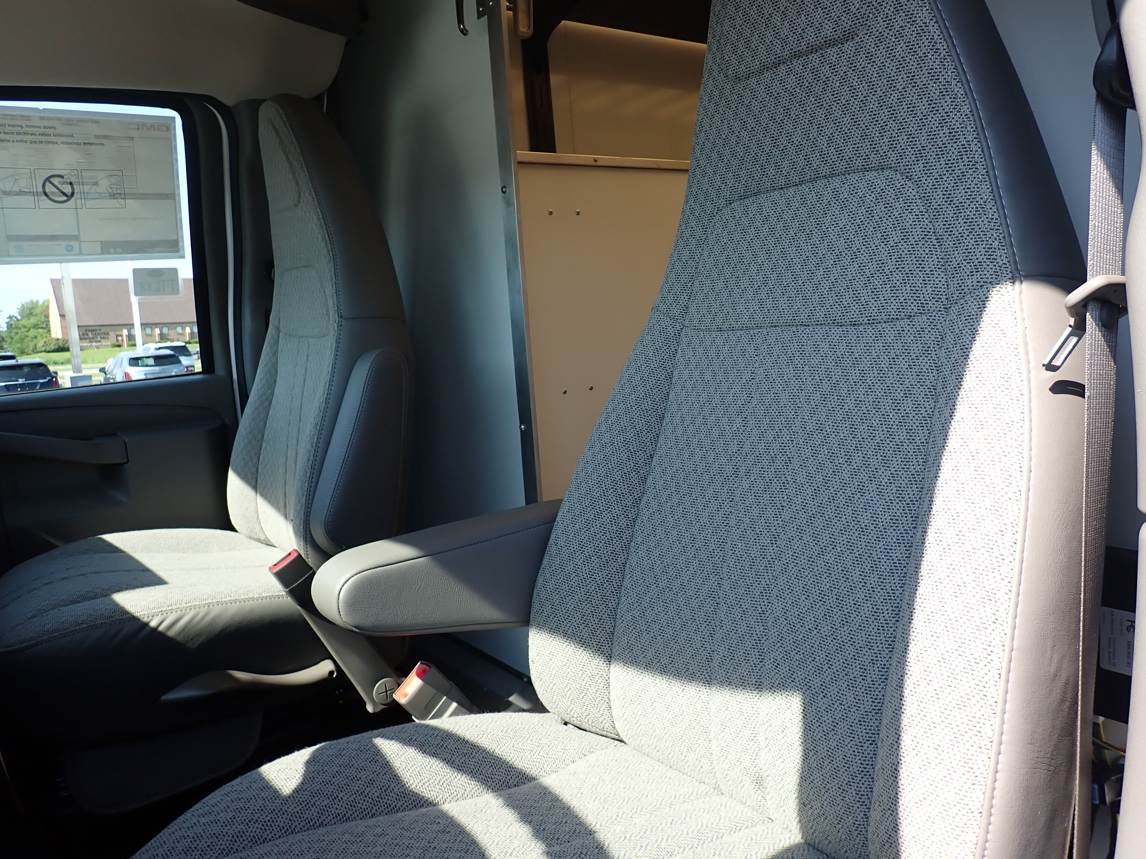 2026 GMC Savana Cutaway 4500 2WT
