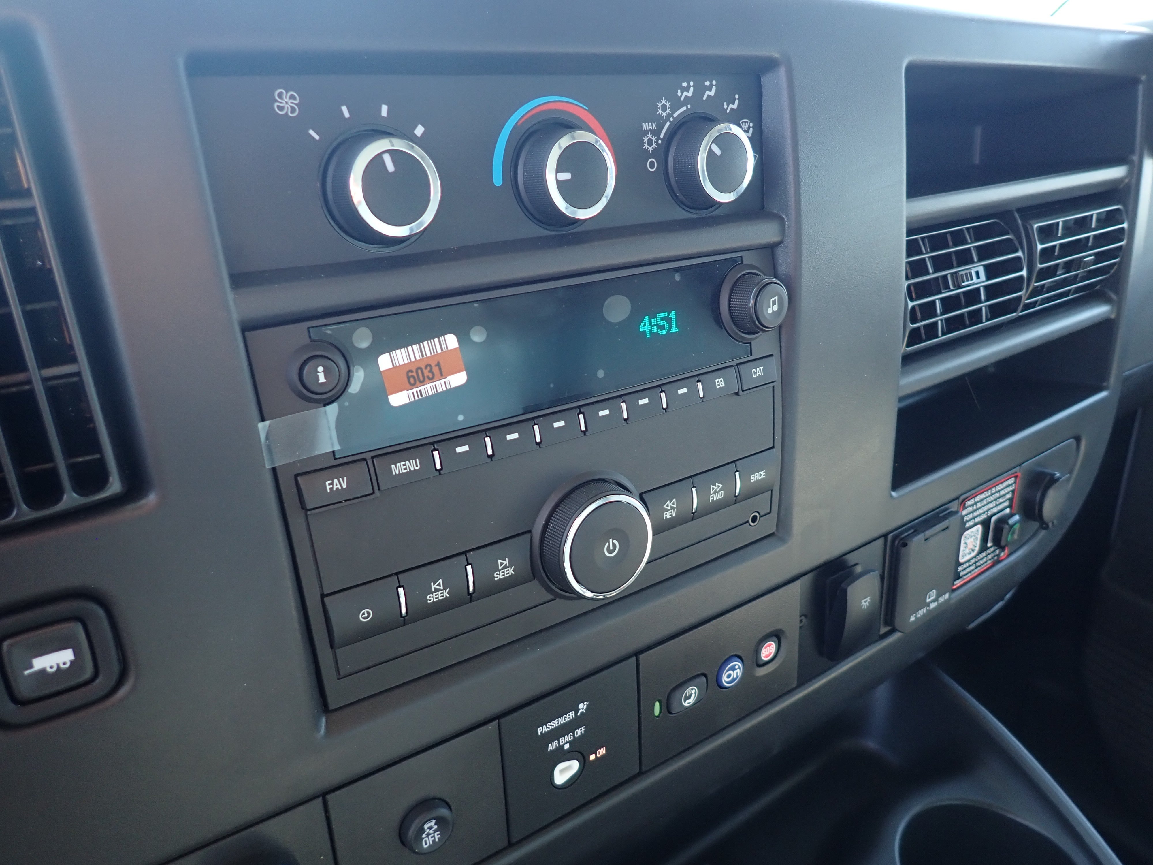 2026 GMC Savana Cutaway 4500 2WT