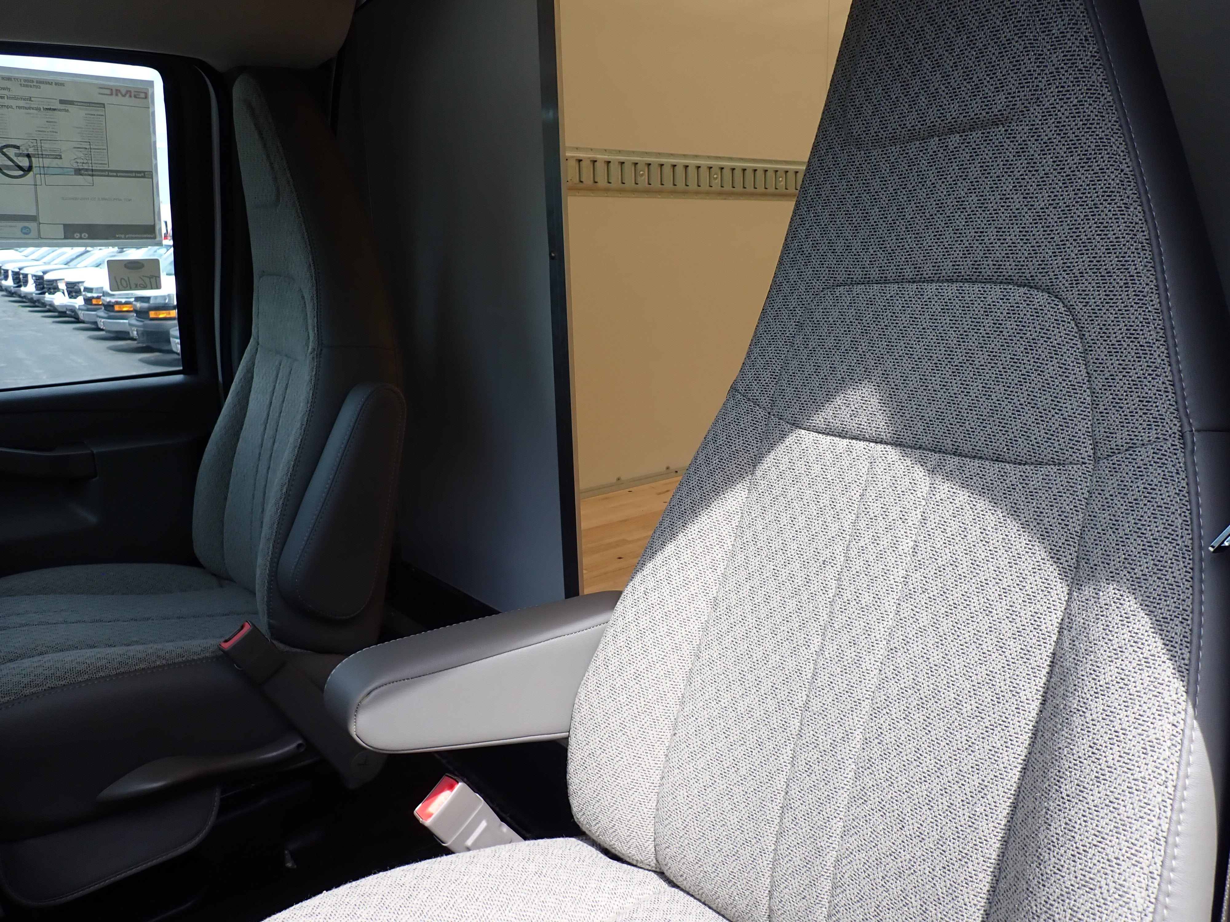 2026 GMC Savana Cutaway 4500 2WT