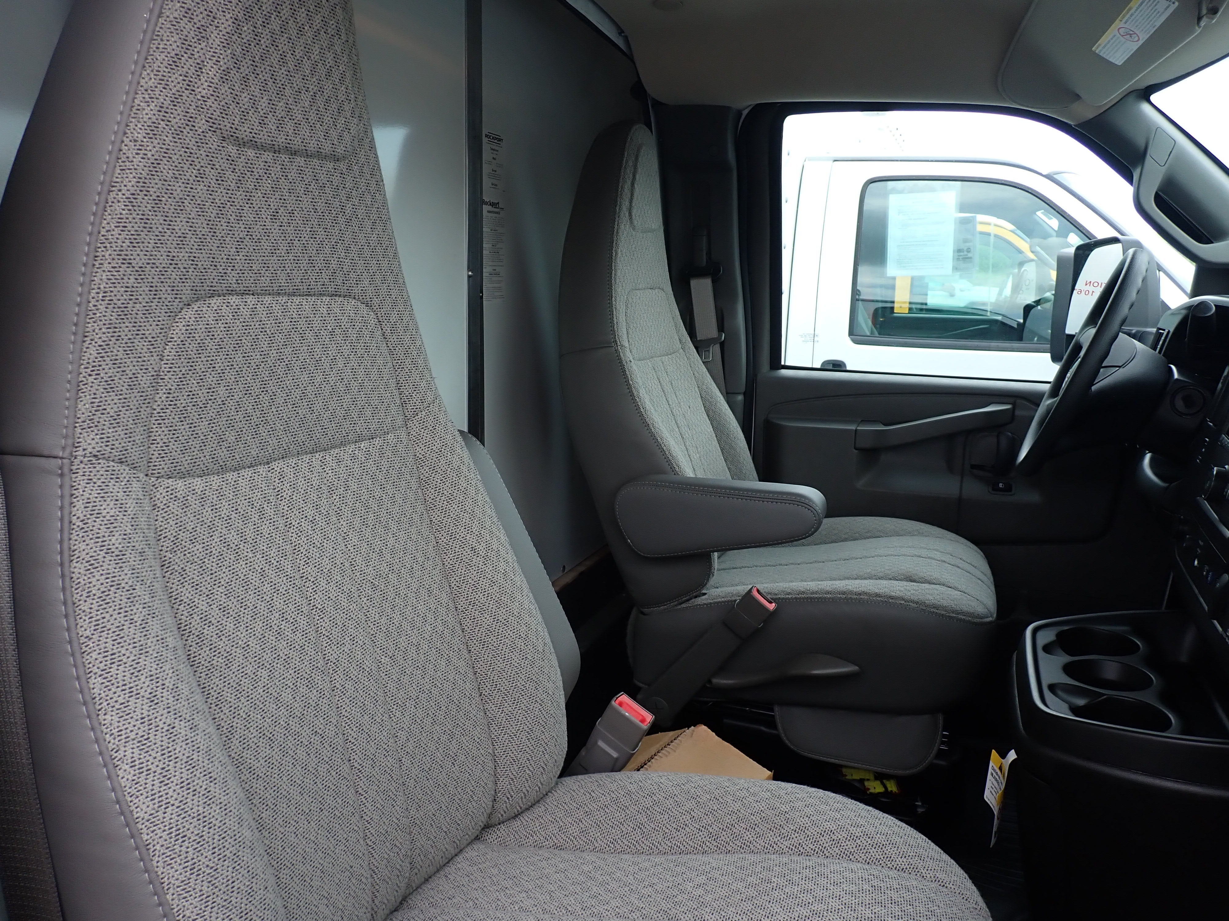 2026 GMC Savana Cutaway 4500 2WT